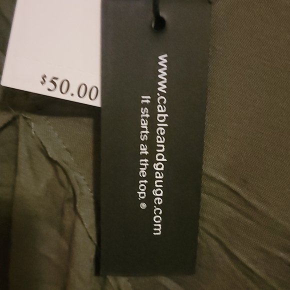 XL Darkolive green cap sleeve top - Picture 3 of 3